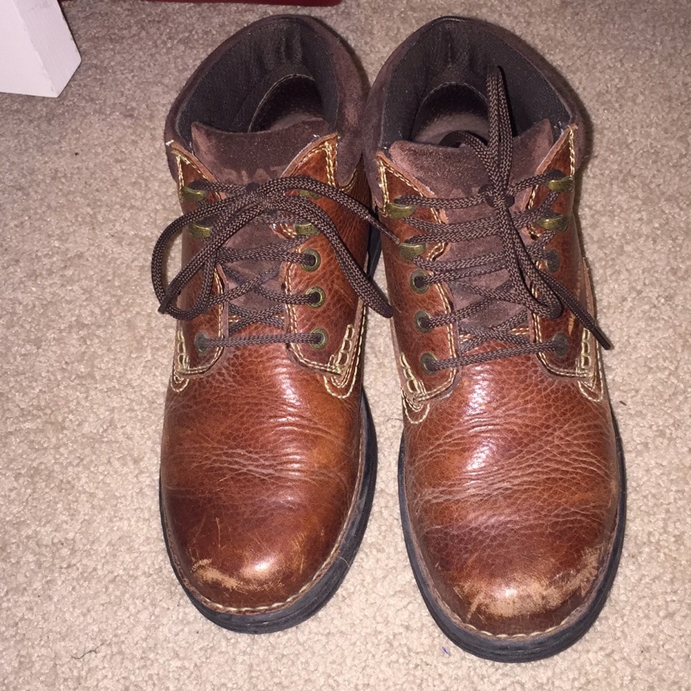 Ariat leather walking boot
